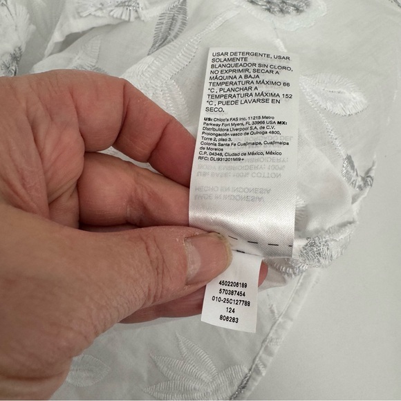 NWT Chico's Applique Blouse Top Size 0(US 4 )White Embroidered Floral  Boho - Picture 14 of 15